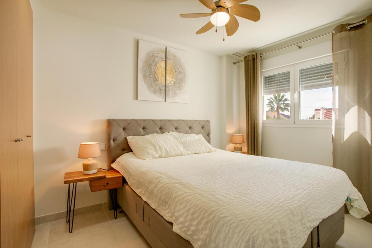 Apartamento Simi - Puerto Blanco Lägenhet Estepona Exteriör bild